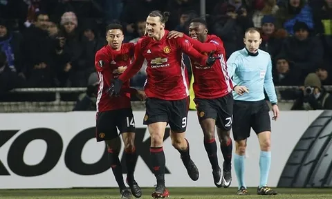 Ibra, người thắp sáng căn phòng tối MU