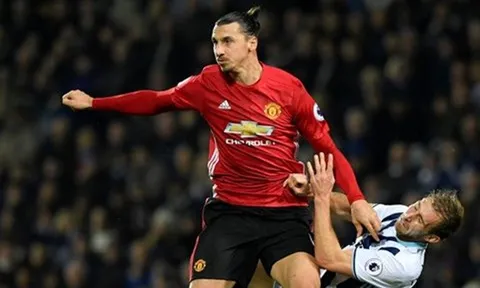 Ibra tỏa sáng, MU vừa mừng vừa lo