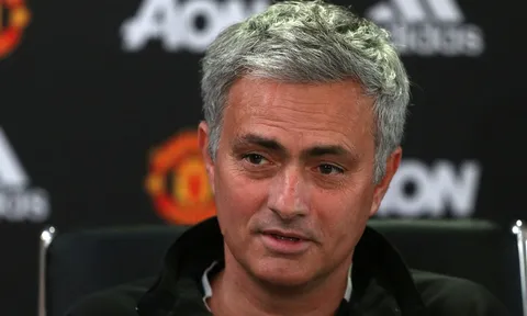 Jose Mourinho hé lộ kế hoạch chuyển nhượng mùa Đông