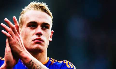 'Kết' hậu vệ Feyenoord, M.U dự chi 15 triệu bảng