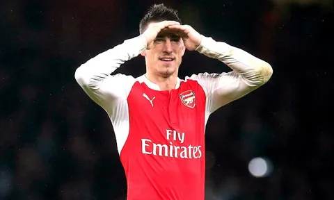 Khả năng phòng ngự đỉnh cao của Laurent Koscielny