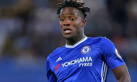 Không sử dụng, nhưng Conte cũng không cho Batshuayi đi