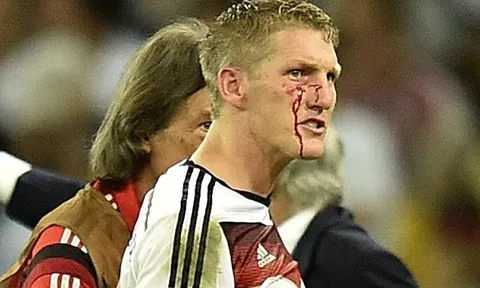 "Lính bắn tỉa" Bastian Schweinsteiger