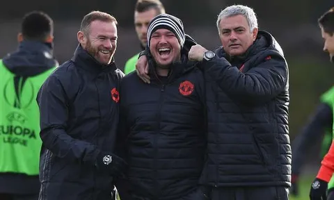 Lộ thời gian BLĐ M.U muốn giữ chân Mourinho