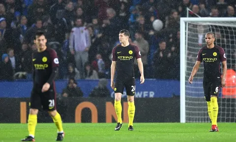 Man City phòng ngự tệ nhất trong 15 phút đầu