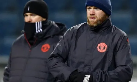 Man Utd bỏ tập vì 'chết cóng' tại Zorya