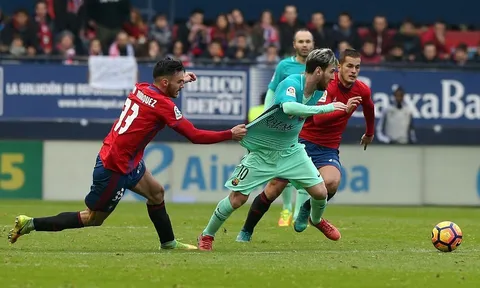 Messi ghi siêu phẩm, Barca dễ dàng đè bẹp Osasuna