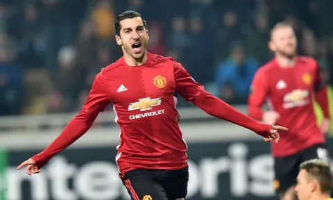 Mkhitaryan ghi bàn vào lưới Tottenham từ pha phản công mẫu mực