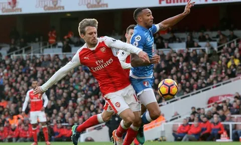 Monreal tròn vai nhưng Arsenal cần nhiều hơn thế