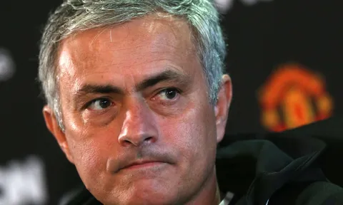 Mourinho nói về khả năng chiêu mộ tiền đạo
