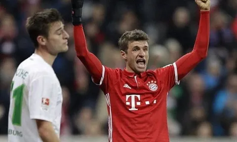 Thomas Mueller mất tiền vì đã giải "cơn khát bàn thắng"