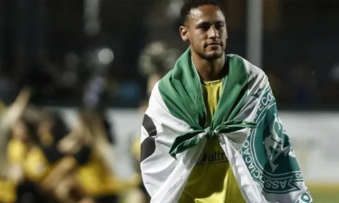 Neymar bày tỏ tham vọng cùng Barca