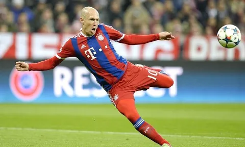 Những khoảnh khắc làm nên tên tuổi Arjen Robben