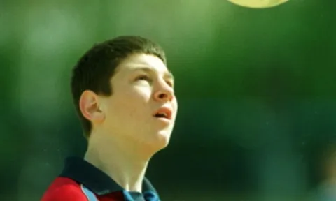 Những skill đỉnh nhất của Messi khi còn ở La Masia