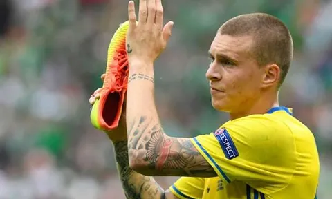 NÓNG: Dấu hiệu Victor Lindelof đã rất gần Man United