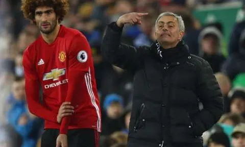 NÓNG: Mourinho muốn giữ Fellaini