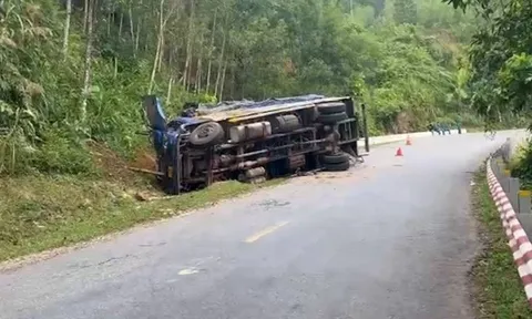 Ô tô đâm vào vách núi, 2 người tử vong thương tâm: Nguyên nhân ban đầu