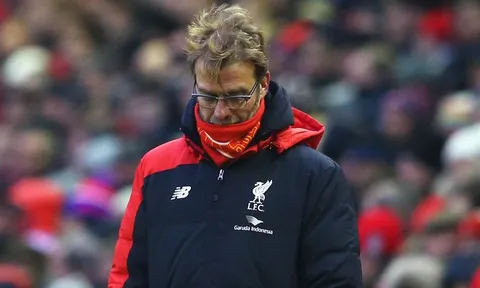 Paul Merson chỉ ra 2 vấn đề còn tồn tại của Liverpool