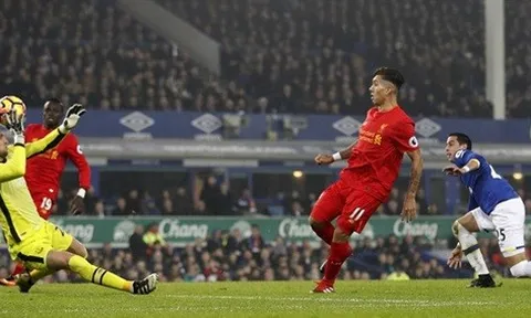 Pha bỏ lỡ đáng tiếc của Firmino trong trận đấu gặp Everton