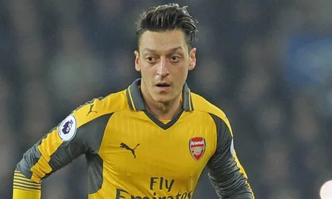 Rodriguez tới Anh, Real dồn tiền đón Oezil