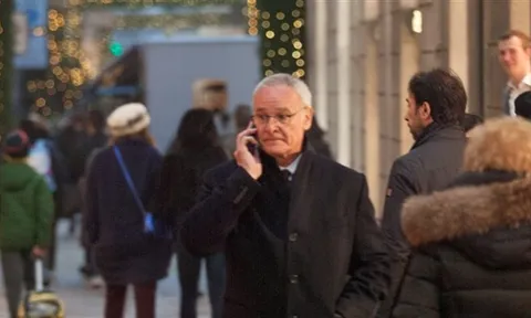 Rời nước Anh, Ranieri trở lại đón không khí Giáng Sinh tại Ý