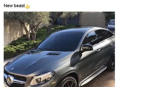 Ronaldo ăn mừng cú đúp danh hiệu bằng siêu xe mới