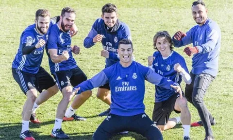 Ronaldo hạnh phúc gửi lời cảm ơn CĐV