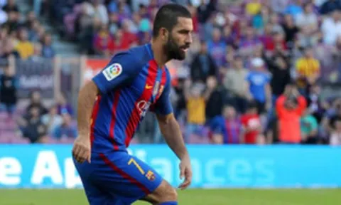 Sao Barca lên tiếng về lời đề nghị khủng từ Trung Quốc