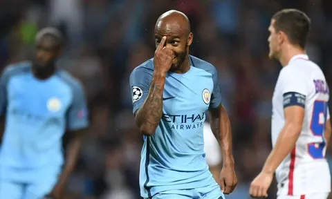 Thêm sao Man City có nguy cơ bật bãi