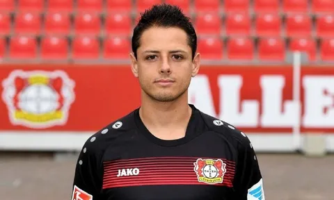 Tổng hợp chuyển nhượng ngày 10/12: Chicharito sắp trở lại Anh, M.U khó xử khi không ai hỏi mua Darmian