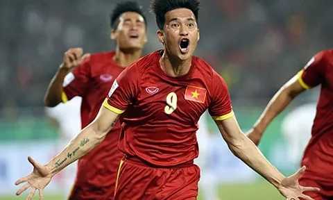 Treo giày sớm, Công Vinh lên làm... sếp
