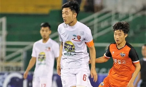Trường “híp” nói gì về việc được cấp nhà, xe hơi ở Gangwon FC