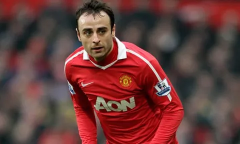 Về đỡ bóng, Pogba phải 'bái sư' Dimitar Berbatov