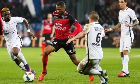 Vòng 18 Ligue 1: PSG lại biết cách "gây sốc"