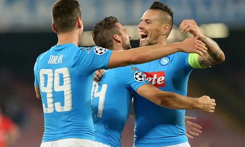 Vùi dập Cagliari, Napoli áp sát top 4