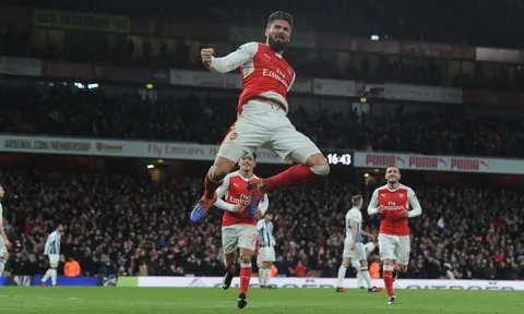 Wenger, và mối quan hệ thực thà với Giroud