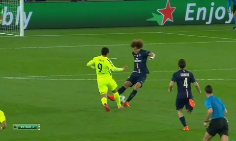 Xem lại Luis Suarez làm khổ hàng thủ PSG tại Champions League