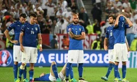 Simone Zaza - miếng bài chiến thuật cay đắng của Conte