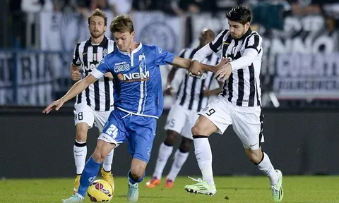 01h45 ngày 30/10, Juventus vs Napoli: Thắng để cắt đuôi các đối thủ