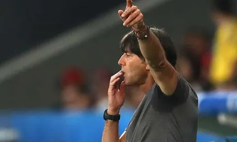 Cạn lời với những tình huống mất vệ sinh nhất của Joachim Low