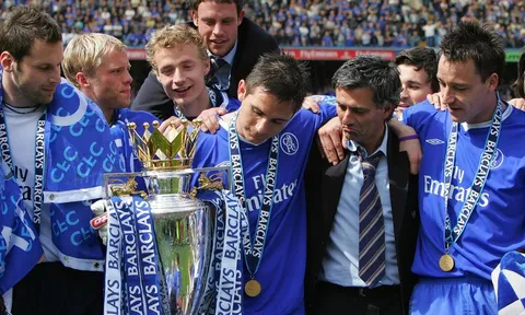 HLV giàu thành tích nhất Ngoại hạng Anh: Pep, Mou hay Wenger?