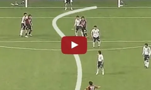 10 bàn thắng kiểu Knuckleball đẹp mắt nhất