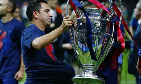 10 tiền vệ vĩ đại nhất Champions League: Huyền thoại của những huyền thoại
