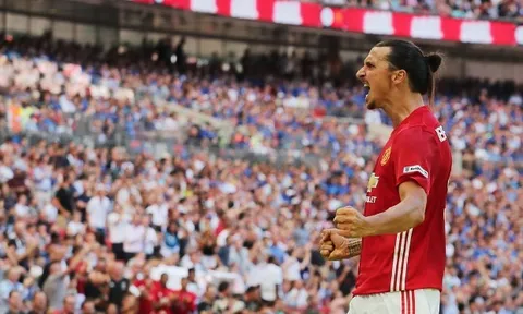 Man United phải thay đổi vì Zlatan Ibrahimovic