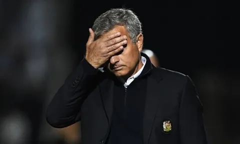 11 thống kê cho thấy Mourinho đang bất lực với M.U