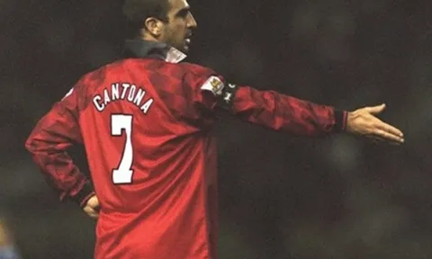 Zlatan Ibrahimovic - người mang 'chất Cantona' đến Old Trafford