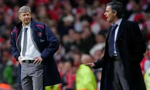 19h30 ngày 19/11, Man United vs Arsenal: Mourinho lại 'dựng xe bus'?