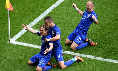 Modric lập siêu phẩm, Croatia hạ gục Thổ Nhĩ Kỳ