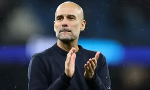 Pep Guardiola thừa nhận Man City mất quyền tự quyết vô địch