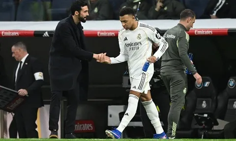 Arbeloa gửi thông điệp đanh thép tới Mbappe về sự tận hiến
